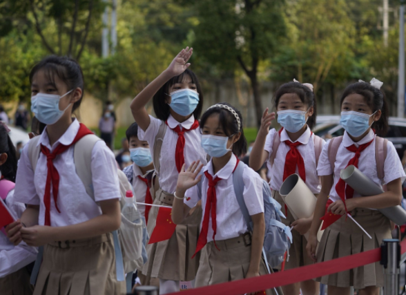 營(yíng)造了和諧校園文化氛圍還能引導(dǎo)學(xué)生從小培育積極健康興趣愛(ài)好