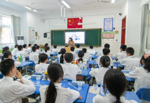 教育是社會的根底而入學公正是整個教育鏈條起點上的公正