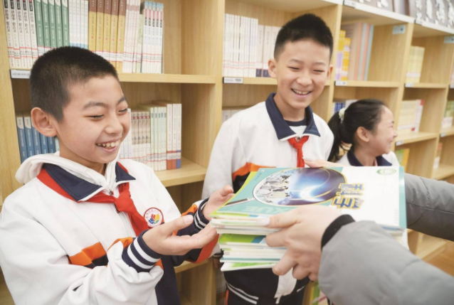 鼓舞孩子提早聯(lián)系同學(xué)和老師共享見(jiàn)聞和新鮮事彼此關(guān)懷 鼓舞孩子提早聯(lián)系同學(xué)和老師共享見(jiàn)聞和新鮮事彼此關(guān)懷